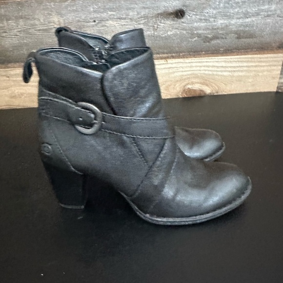 BORN Shola Womens Black Side-Zip Stacked Heel Ankle Booties Boots US 9 Festival - Picture 5 of 11